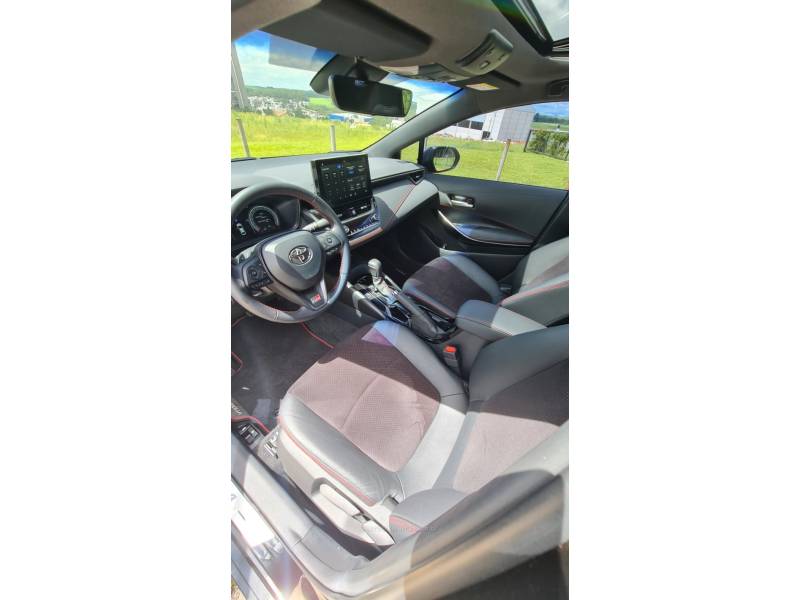 TOYOTA - COROLLA - 2024/2025 - Preta - R$ 184.990,00