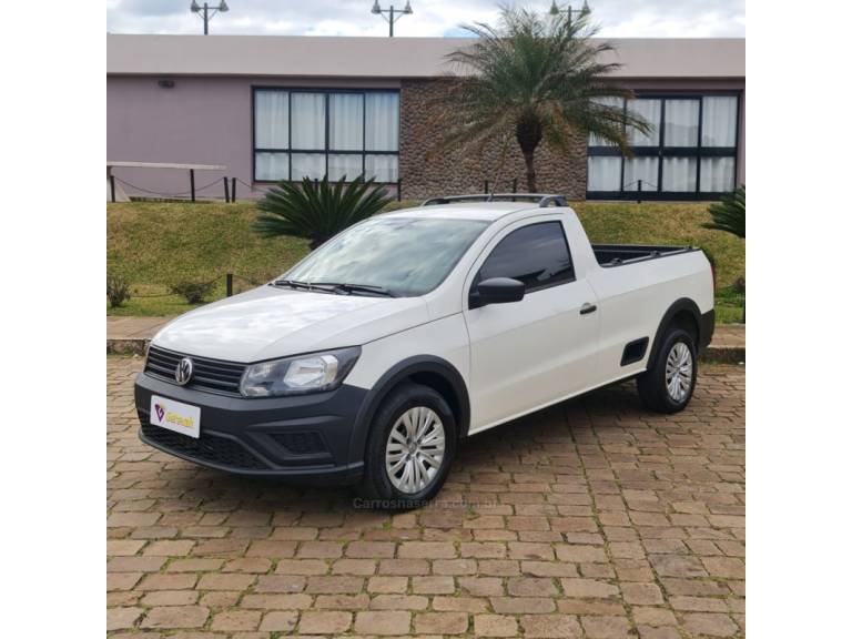 VOLKSWAGEN - SAVEIRO - 2022/2023 - Branca - R$ 61.990,00