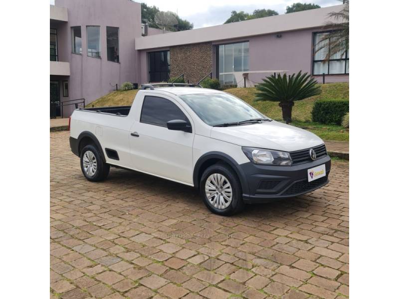 VOLKSWAGEN - SAVEIRO - 2022/2023 - Branca - R$ 61.990,00