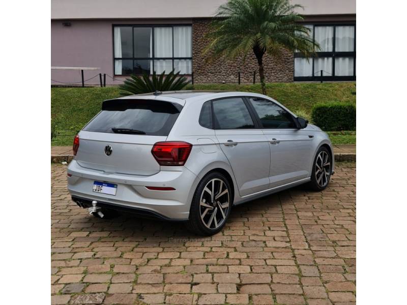 VOLKSWAGEN - POLO - 2024/2025 - Prata - R$ 139.990,00