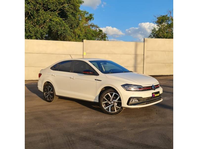 VOLKSWAGEN - VIRTUS - 2021/2022 - Branca - R$ 119.990,00