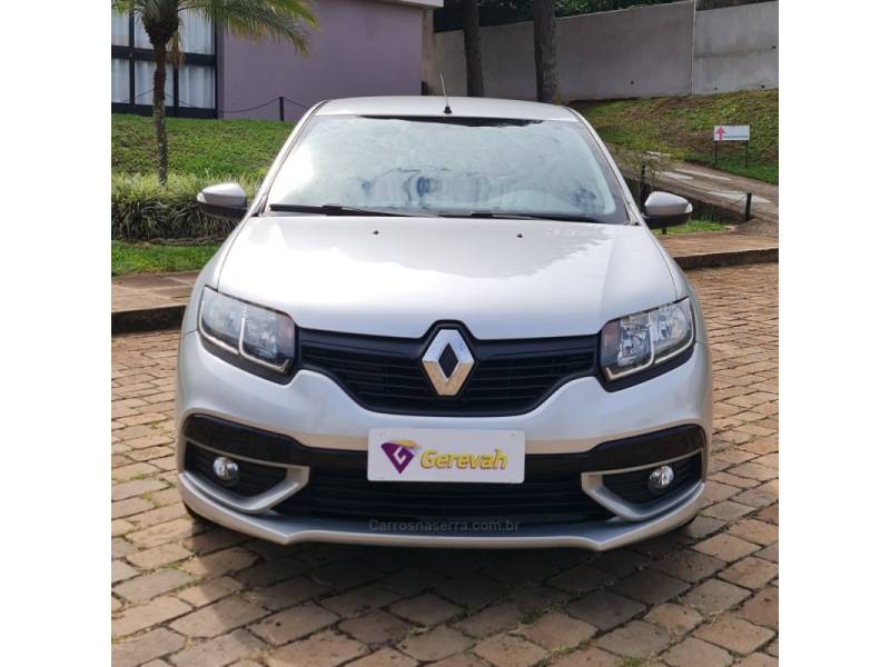 RENAULT - SANDERO - 2016/2017 - Prata - R$ 49.990,00