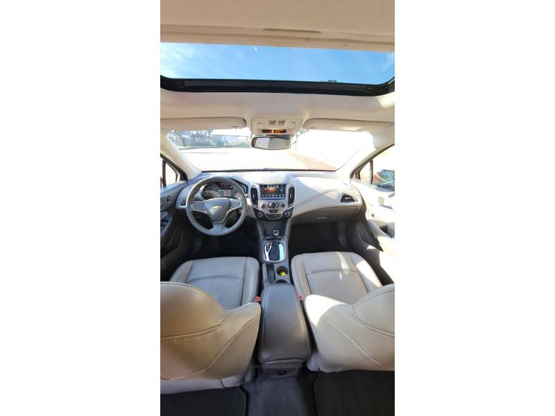 CHEVROLET - CRUZE - 2016/2017 - Vermelha - R$ 89.990,00