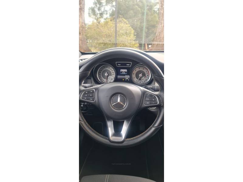 MERCEDES-BENZ - GLA 200 - 2015/2016 - Branca - R$ 119.990,00