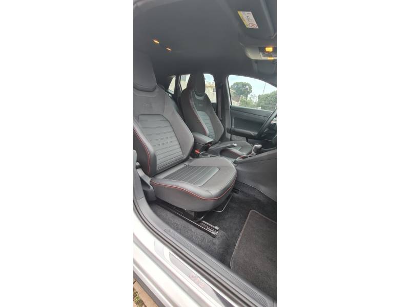 VOLKSWAGEN - POLO - 2024/2025 - Prata - R$ 139.990,00