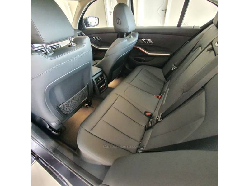 BMW - 320I - 2020/2021 - Cinza - R$ 219.990,00