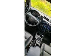 TOYOTA - HILUX - 2018/2019 - Preta - R$ 209.990,00