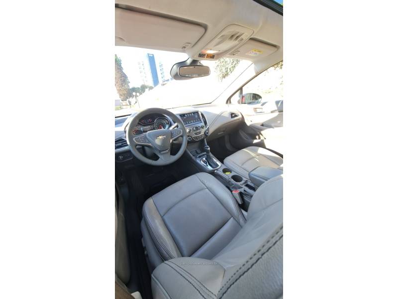 CHEVROLET - CRUZE - 2016/2017 - Vermelha - R$ 89.990,00