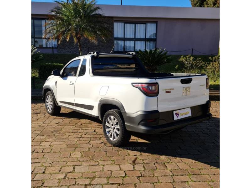 FIAT - STRADA - 2021/2022 - Branca - R$ 66.990,00