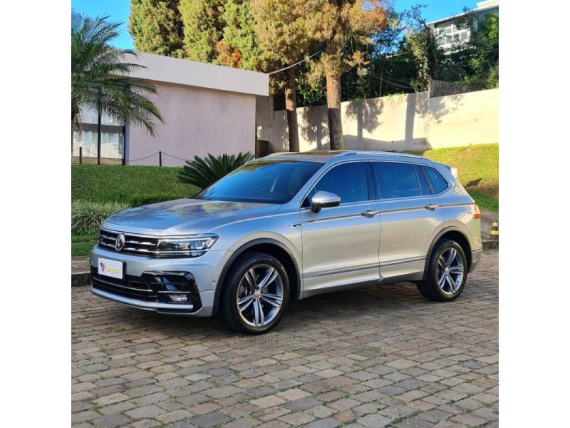VOLKSWAGEN - TIGUAN - 2019/2019 - Prata - R$ 164.990,00