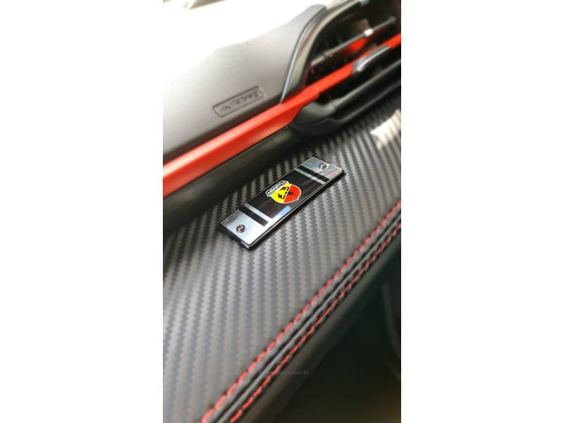 FIAT - FASTBACK - 2025/2026 - Branca - R$ 164.990,00