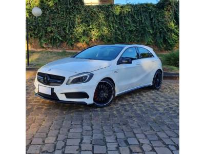 MERCEDES-BENZ - A 45 AMG - 2015/2015 - Branca - R$ 179.990,00