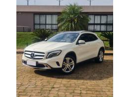 MERCEDES-BENZ - GLA 200 - 2015/2016 - Branca - R$ 119.990,00