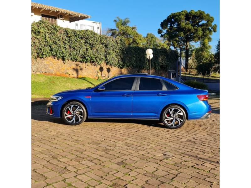 VOLKSWAGEN - JETTA - 2023/2023 - Azul - R$ 199.990,00