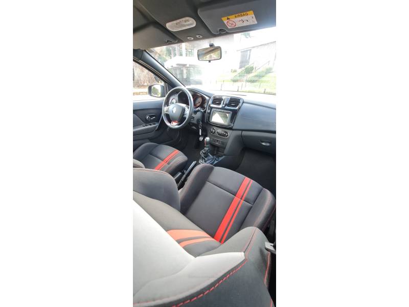 RENAULT - SANDERO - 2021/2022 - Preta - R$ 84.990,00