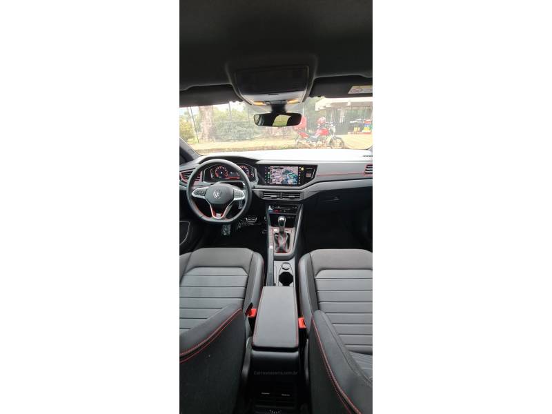 VOLKSWAGEN - POLO - 2024/2025 - Prata - R$ 139.990,00