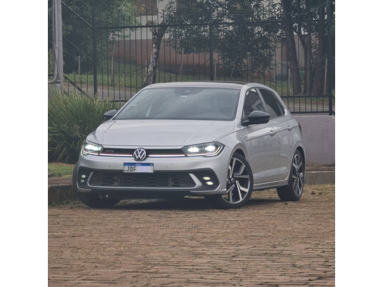 VOLKSWAGEN - POLO - 2024/2025 - Prata - R$ 139.990,00