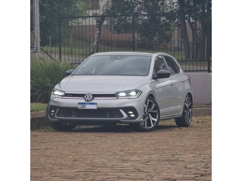 VOLKSWAGEN - POLO - 2024/2025 - Prata - R$ 139.990,00