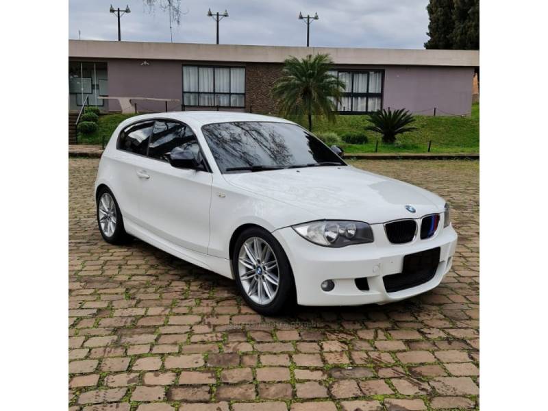 BMW - 118I - 2011/2012 - Branco - R$ 59.990,00
