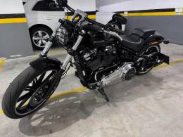 HARLEY-DAVIDSON - SOFTAIL - 2017/2018 - Preta - R$ 76.990,00