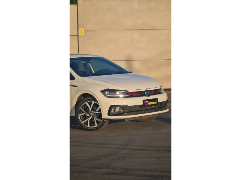 VOLKSWAGEN - VIRTUS - 2021/2022 - Branca - R$ 119.990,00