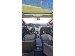 VOLKSWAGEN - GOLF - 2017/2017 - Vermelha - R$ 84.990,00