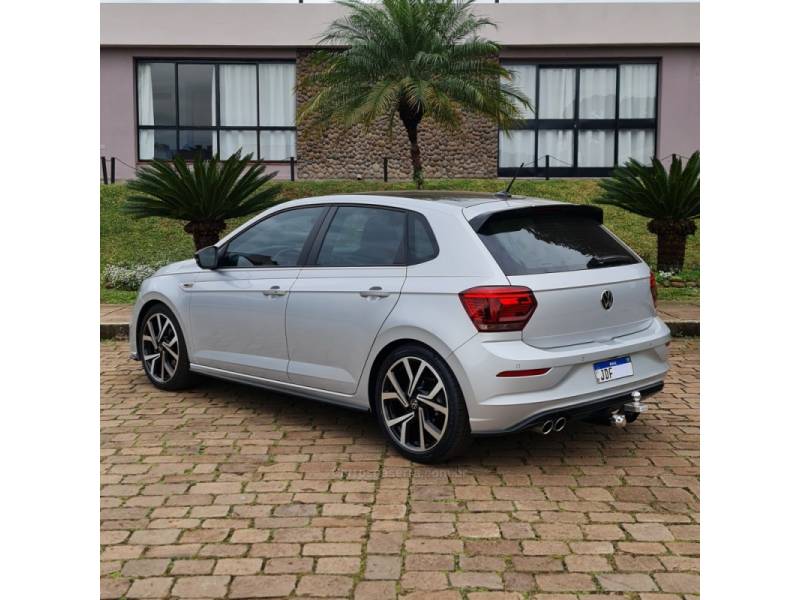 VOLKSWAGEN - POLO - 2024/2025 - Prata - R$ 139.990,00