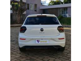 VOLKSWAGEN - POLO - 2022/2023 - Branca - R$ 99.990,00