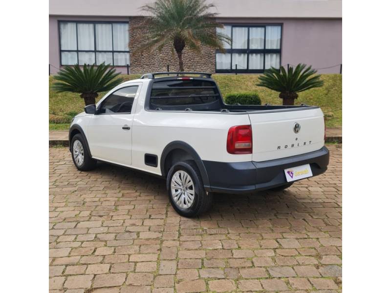 VOLKSWAGEN - SAVEIRO - 2022/2023 - Branca - R$ 61.990,00